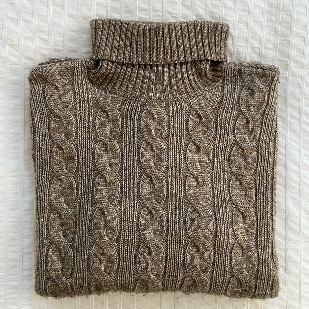 Express Cable Knit Turtleneck Sweater Oatmeal Size Small